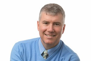 Low Vision Doctor in Minneapolis - Dr. Chris Palmer | IALVS