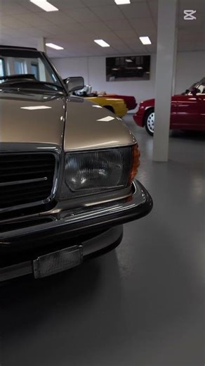 Mercedes 560 SL (R107) | Vintage Luxury Icon