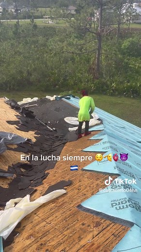 Roofing Techniques: Installing Underlayment and Felt