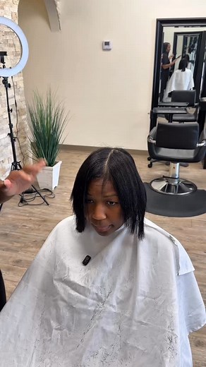 Part 1: The Sweat Myth ➝ The Real Reason Silk Presses Revert Everyone swears…“you can’t do silk presses if you sweat.”🙄 But I’m here to tell you… that’s one of the biggest lies still circulating in salons. But before we get into this…comment the word “ACCESS”. Trust me, you’ll thank me later.👇🏾 You’re turning clients away because they “sweat too much,” while another stylist using my system is keeping those same clients booked every 2–3 weeks…and their roots are still straight.🫠 It’s not the 