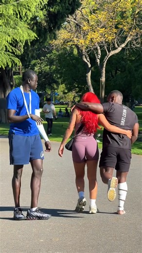 When you forget your problem and focus on someone’s problem 😂 | Major Boy 44