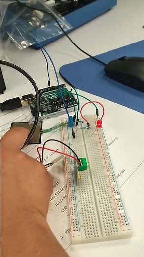 Testing and Calibrating Thin Film Pressure Sensor #001 - Biomedical Engineering LAB Project