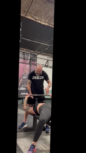 Upper body day. Played around with some wide grip vs narrow grip with @DM71 . Always looking for ways to be better. #uspa #powerlifting #benchpress #iplpowerlifting