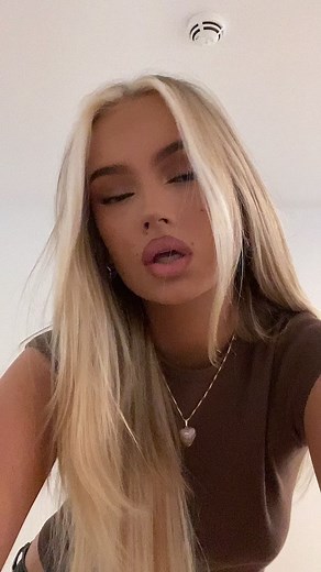 Selfie Tips for Beginners: Capture Your Best Shots