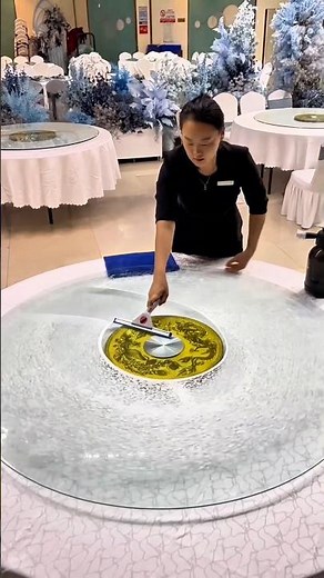 Amazing tricks for cleaning the dining table