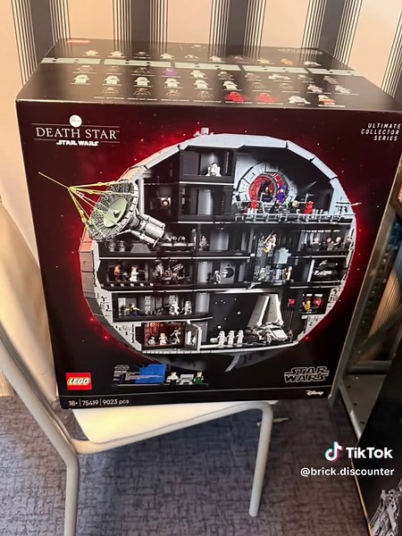 Would you build this? 🧱🔥 🧱 LEGO kopen? Bekijk brickdiscounter.nl! Op zoek naar scherpe prijzen voor originele LEGO sets van LEGO? Bij Brickdiscounter vind je geweldige deals en wij verzenden wereldwijd 🌍 Heb je vragen? Stuur ons gerust een PB. #lego #legobuild #legotiktok #afol #legofan