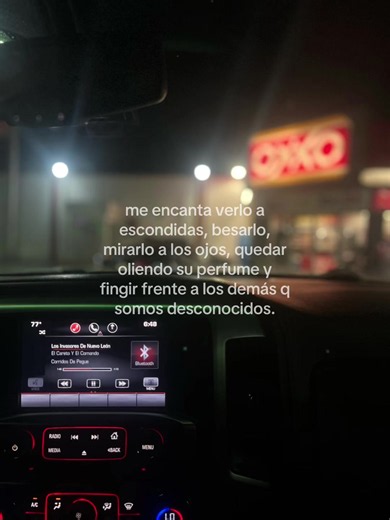 Verlo a escondidas: enamoramiento, besos y fingir que no pasa nada