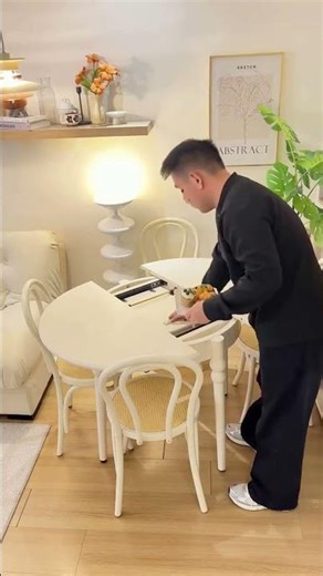 フレンチエレガンス伸縮テーブル ⚜️✨白なテーブルが、優雅にその姿を変える。 #home #furniture #食器屋 #homedecor #店舗用家具デザイン#table #テーブル