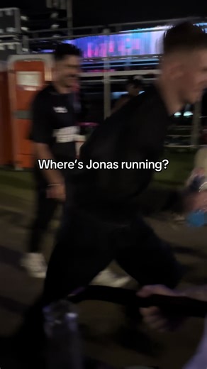 Exploring Australia's Electronic Music Scene with DJ Heartstring