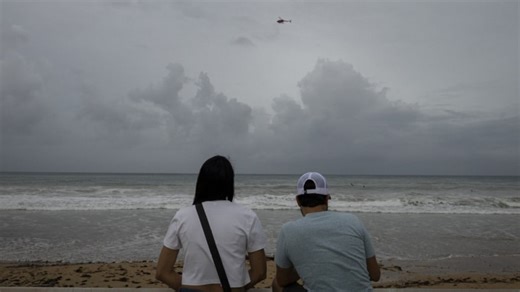 Thousands without power in Puerto Rico as Hurricane Erin pummels region