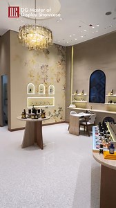 Vibrant Perfume Boutique Design A splash of vibrant yellow, a touch of unique fragrance, this is a luxury perfume space that allows each scent to blossom with its unique charm. If you want to create a high-end perfume display space with unique brand characteristics, welcome to consult DG Display Showcase, DG has rich experience in the field of perfume display, providing competitive display solution for your store! If you are interested in customized high-end showcase, please contact DG! Official