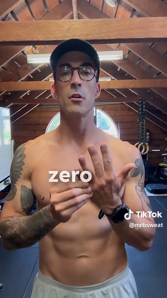 If you’ve been smashing yourself in the gym but your body hasn’t changed — this is why. Here’s the 5-Step Framework we use inside Shred Skool to help busy professionals drop body fat (and actually keep it off): 1️⃣ Nail your calorie deficit 2️⃣ Prioritise protein 3️⃣ Strength train 3–4x per week 4️⃣ Walk daily (yes, WALK) 5️⃣ Stay consistent AF for 4–6 weeks No crash diets. No endless cardio. No guessing. Just a simple game plan — that works. 📲 DM “SHRED” for the full program Or hit the link in