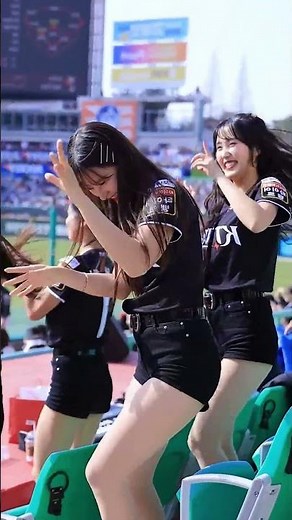 Cute Korean Cheerleader Kim Jina Stadium Performance + Cheerleader EP 117