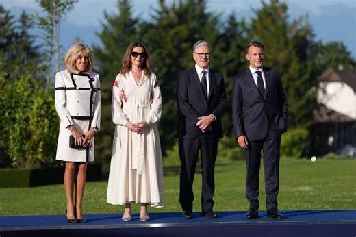 Brigitte Macron au G7 à Evian : Victoria Starmer, Janja… Qui sont les femmes de dirigeants qu’elle accueille pour 3 jours en France ?