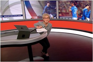 Viewers left fuming after Scots BBC newsreader calls herself 'midget'