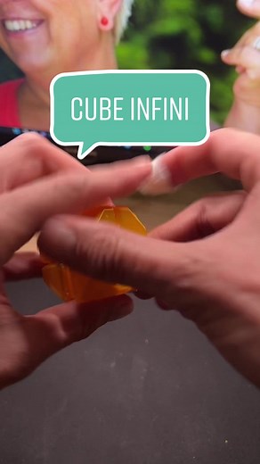 Découvrez le Cube Infini - Jouet Anti-stress!