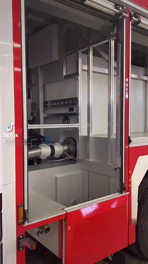 Eine Auslieferung aus dem Jahr 2021. 🚒 Neun LF10 für die Feuerwehr Karlsruhe. #fy #fypシ #feuerwehr #karlsruhe #wiss #wisstec #TeamWiss