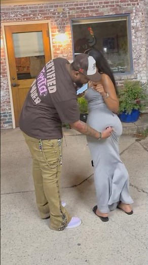 Kiss💋or Grab 🍑? Public interview.