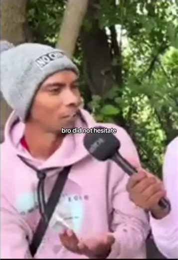 Couples Switch Phones for 60 Seconds Challenge