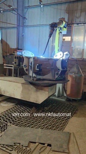 👏Robotic welding by Fanuc robot for parts on construction machinery industry.www.nkfautomation.com