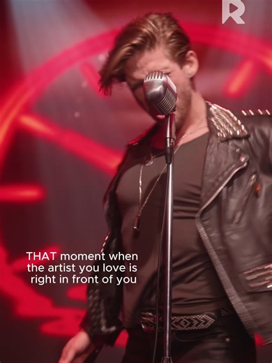 Backstage Romance with the Popstar: A Unique Experience