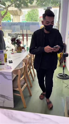 Mua Bán iPhone 12 Pro: Giá Cả và Mật Khẩu