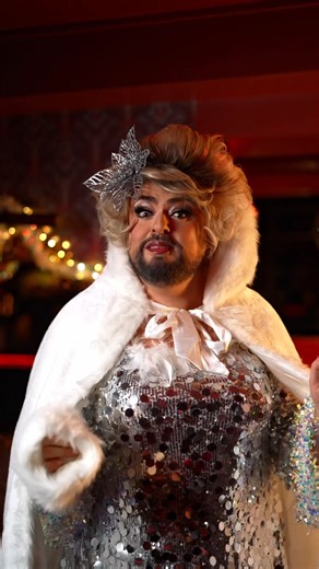 🪩 LIMERICK, I’M A LADY. (Well, from 5-9pm. Then I’m in the bed with a chipper!) 🪩 For one night only, the ICONIQUE ‘Dance Before Dark’ over 30’s night, from 5-9pm is coming to House Limerick! Get ready for the ultimate night out for the over-30s at House Limerick on Saturday the 22nd of November 🤩 Hosted by the fabulous James Patrice as the one-and-only Malahide Woman from Dublin. From 5pm to 9pm, you’ll enjoy all the glam, laughter, and cocktails of a big night out — without the late-night t