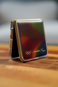 19K views · 175 reactions | The Galaxy Z Flip 6 Olympic Edition is  #GalaxyZFlip6 #samsunggalaxy #samsung #galaxyzflip6olymoicedition #unboxing #reelsviralシ #reelsfacebook | Booredatwork | Facebook