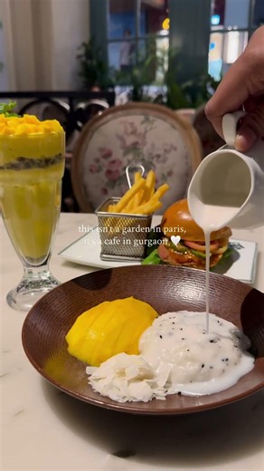 Which one is your favorite? Cafe de Flora or Kipos?