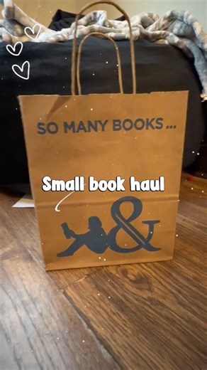 Small book haul 😌🫶🏻 #booktok