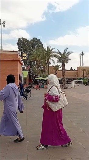 أشهر الأماكن السياحية بمراكش : ساحة لقزادرية بالمدينة القديمة #مراكش #المغرب #marrakech #morocco