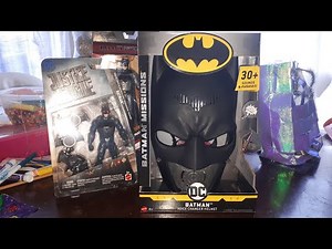 Batman missions toys voice changer helmet cowl