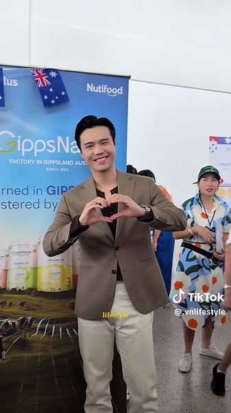 CEO Lâm Thành Kim tham gia sự kiện Charity Bazaar 2025