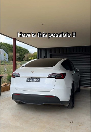 Charging a Tesla with Solar Power: The Smart Solution