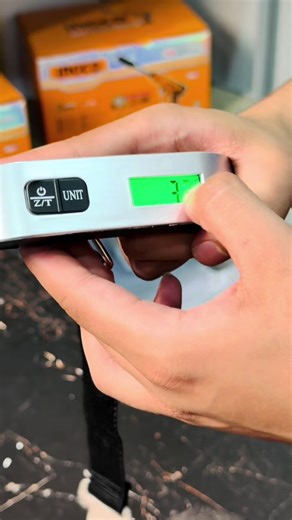 Portable Luggage Scale: 50kg/110lb Capacity with LCD