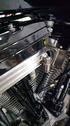 Fast Friday!! 1995 Dyna SuperGlide on the bench with an OG #MagnaCharger Any guesses how much horsepower & torque this will produce? | Dead Center Cycles