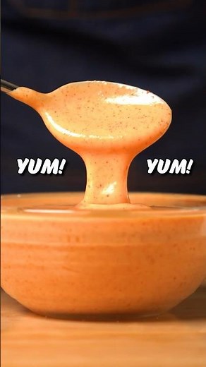 Vegan YUM YUM Sauce!
