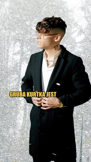 Czasin on Instagram: "Jestem wszystkimi naraz 略❄️ #zima #winter #śnieg #zimno #muzyka #rap"