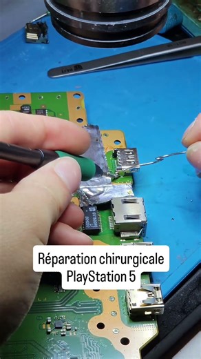 Remplacement Port HDMI PS5 : La réparation chirurgicale ! 🛠️
