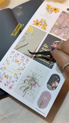 SATISFYING JOURNALING✨Cute Black Journal✨#cutediy #asmr #art #journal #aesthic #flowers #floral #diy