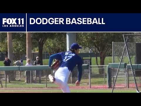 Dodgers begin spring training