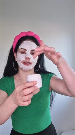 Adio puncte negre! 😍 Am descoperit crema asta care chiar face diferența 👌 Curăță porii, lasă pielea fină și super fresh 💖 Dacă vrei un ten curat fără bătăi de cap, trebuie să o încerci!##punctenegre #tencurat #skincareroutine