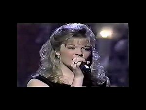 LeAnn Rimes | Put a Little Holiday in Your Heart | Opryland's Country Christmas (1996)