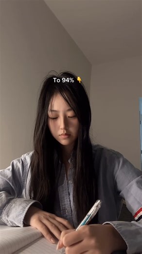 Carol Wang｜Unilife🤍 | Stop trying to write everything down. That’s exactly why you don’t remember anything. I used to think good students take a lot of notes.... | Instagram