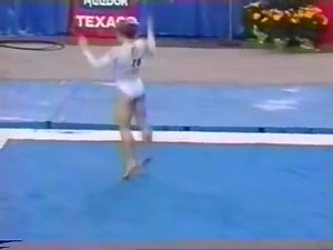 Fan Favorite FX: 1992 Kim Zmeskal (USA) FX 9.950 Whip thru to double layout first pass!😍 @kimzb | International Gymnast Magazine