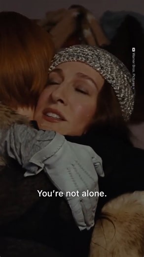 "You're not alone." 🫂 Sometimes the loudest love is the quiet kind. Showing up, no questions asked. Let this be your reminder as we head into the new year: women supporting women is the greatest force there is. | The Female Quotient