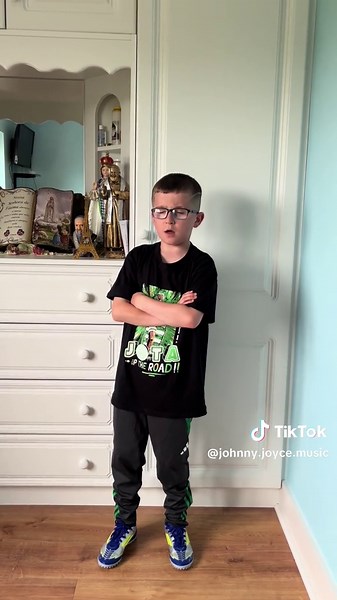 Auld traingle #johnnyjoyce #irishmusic #lukekelly #auldtraingle #thedubliners