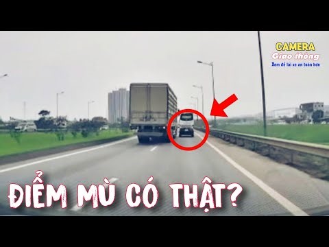 [ATGT] Cụ xe tải chuyển làn kiểu này lại "đau ví" rồi