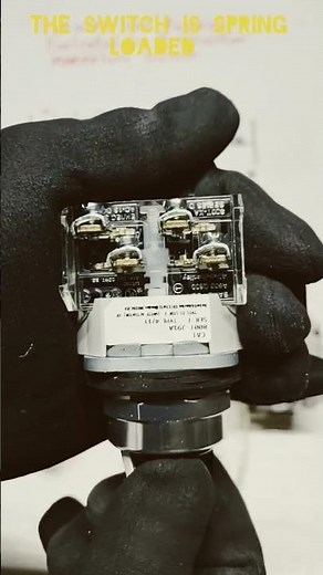 3 position switch magic #shortsfeed #forward & reverse #industrialelectrician #electrical