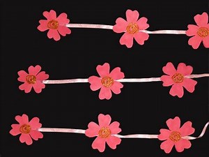 How to make a foam Flower Curtain - EP - simplekidscrafts - simplekidscrafts